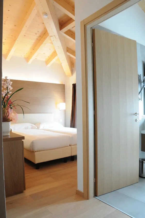 Hotel Operà Dossobuono Italia