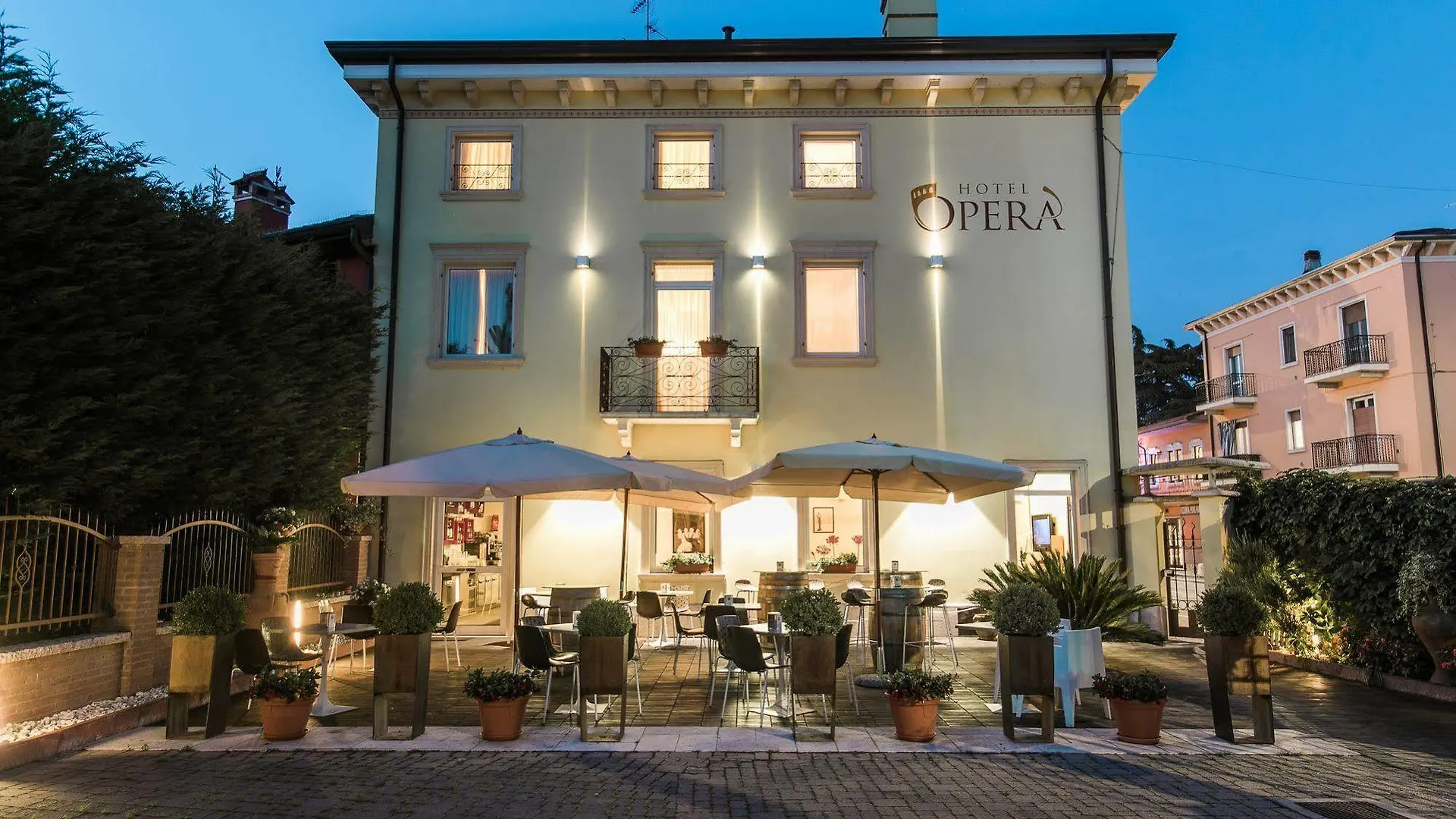 Hotel Operà Dossobuono