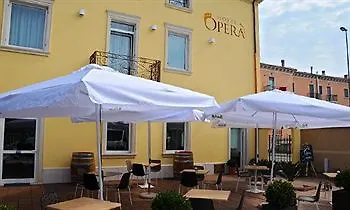 Hotel Operà Dossobuono Italia